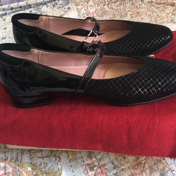 BeautiFeel Mary Jane Patent Leather & Suede Size 39/8.5 - Picture 8 of 11